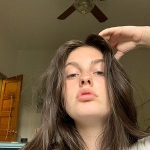 Meet your Posher, Maggie